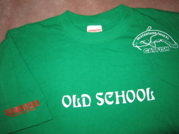 超レア 即決 CATFISH OLD SCHOOL キャットフィッシュ オールドスクール Tシャツ 緑L_画像2