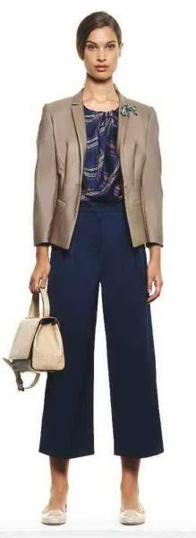 新品82%OFF マックスマーラ　Max Mara　シルクカットソー　ネイビー　40サイズ