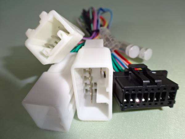 【電源コードのみ】　AVIC-RW09.RW03.ZH0099W.ZH0077W.MRZ099W用、電源コード【新品】