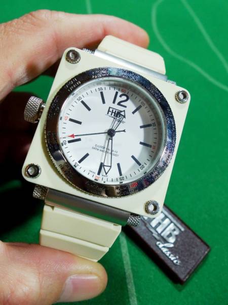 ▼BEAMS取扱 スイス FHB スクエアケース F-508 ホワイト 未使用?タグ付!!!▼