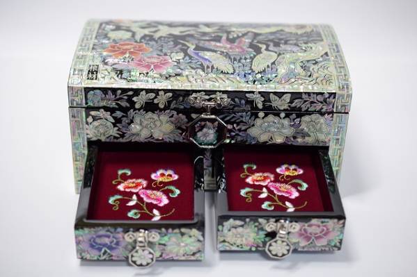 ■■韓国　伝統工芸■最高級螺鈿宝石箱・引出付■鶴の群れ■■_画像1