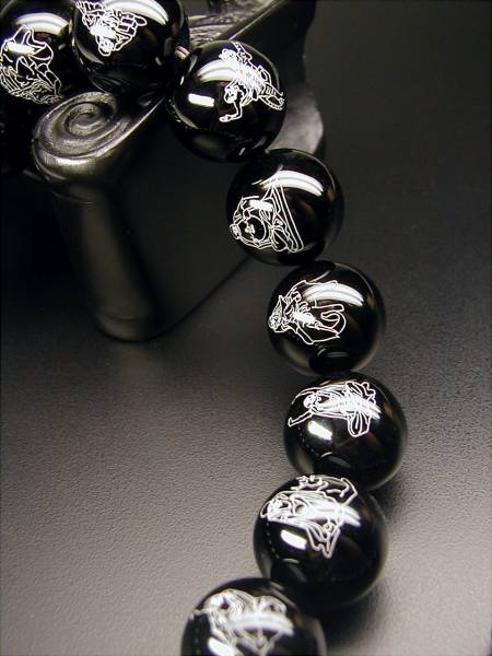 本格派ま！ ♪即決【壽】直径18.5mm天然最高AAA級極品特大十八粒黒瑪瑙浮彫数珠『十八羅漢』 数珠