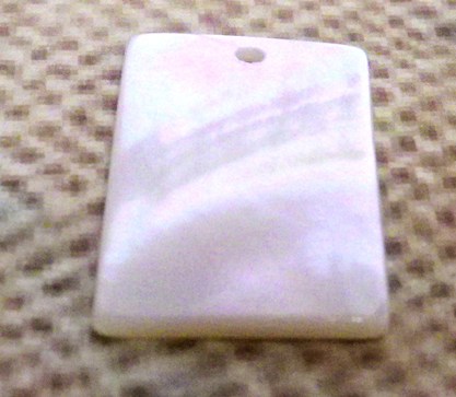 ★☆白蝶貝　長方形　パーツ　上部に1H アクセに 30×17mm 3個