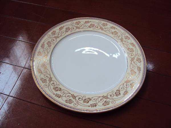 未使用品！Royal Fernwood Porcelainのプレート！_画像1