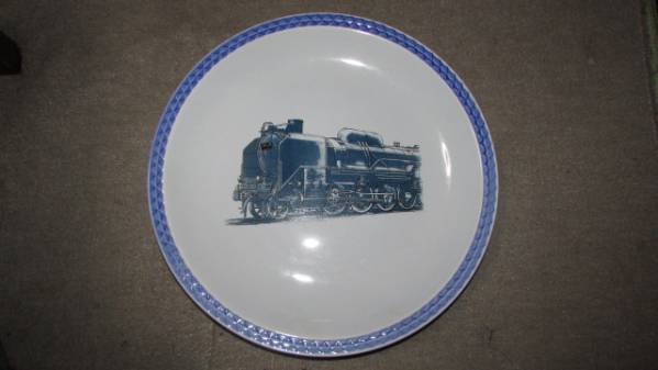 （１９７６年製Ｄ５１蒸気機関車模様飾り大皿）国鉄記念品・貴重_画像1