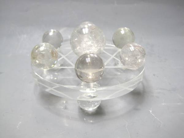 パワーアップにルチル水晶七星陣直径30mm1個21mm6個球は全部天然水晶で作られていますレターパックプラス５２０