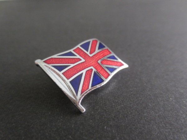 ロータスファンにイギリス国旗アンティークバッジ・希少品！_細部まで造り込まれた素晴らしいバッジです