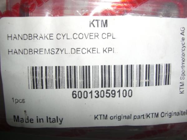 KTM　フロントブレーキマスターカップカバー　60013059100　新品_画像3