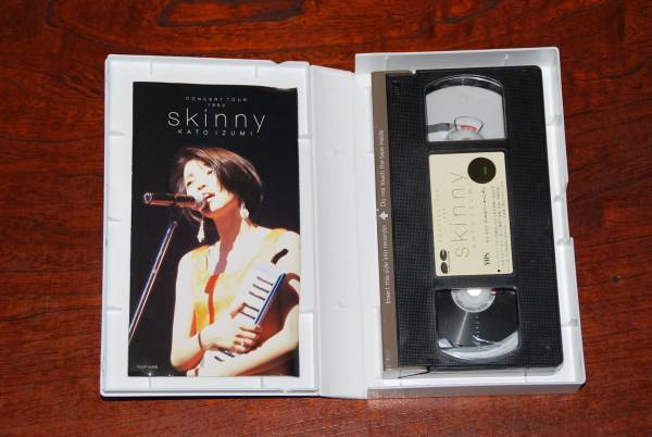 ■　加藤いずみ　■　skinny　コンサートツアー1994　【 VHS 】_画像2