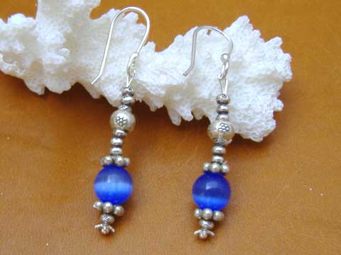 ◆カレン族シルバー＆キャッツアイのロングピアス46◆青＜検索＞虎目石・Tiger's Eye・タイガーアイ・猫目石・ラピスラズリ