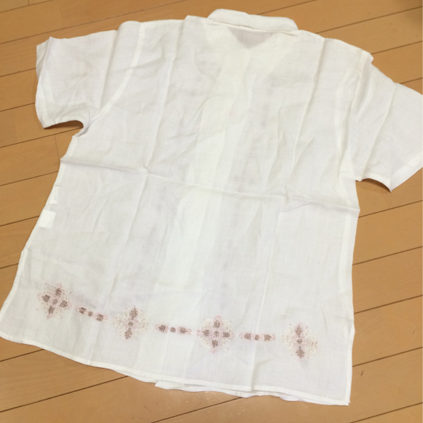 リネン　麻100 刺繍柄が綺麗な　半袖ブラウス◆オーバーブラウス　LL～