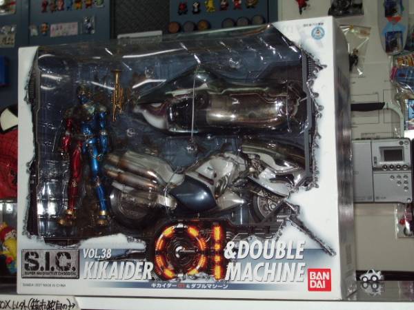 ** super cool!*S.I.C*[ Kikaider & double machine ]* new car * ultra rare![BOX box city ]