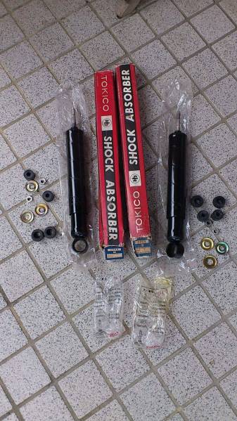  that time thing Nissan Bluebird 410 Wagon shock absorber R( new goods )