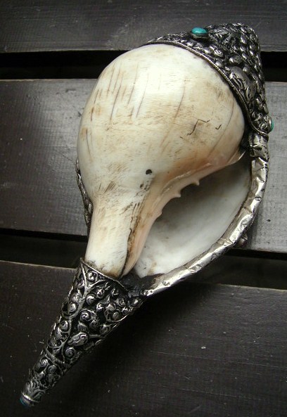 お得な ◆チベット密教法具 法螺貝（シャンカ）ガネーシャ-D 工芸品
