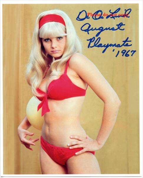 1967年 PLAYBOY誌 プレイメイト デデ・リンド 直筆サインフォト　額装済み_プレイメイト史上最も多くのファンレターを