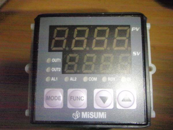 M013-02　MISUMI製デジタル温度調節計 MTCTS_画像1