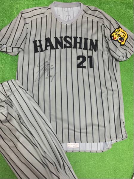 Yahoo!オークション - 阪神21 岩田 '09交流戦 実使用・直筆 Yahoo!オークション - 阪神21 岩田 '09交流戦 実使用・直筆