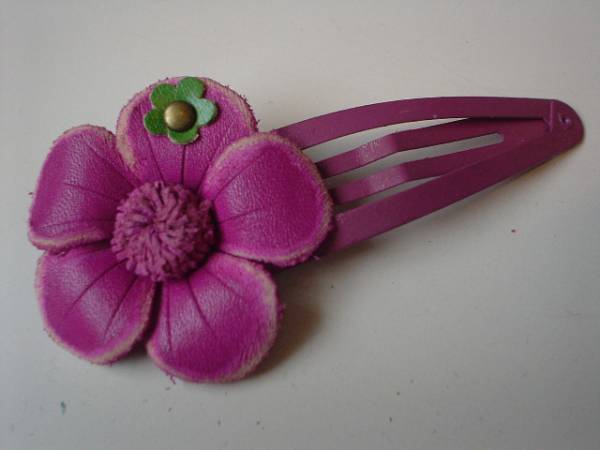  new goods & immediate bid! flower leather hairpin C