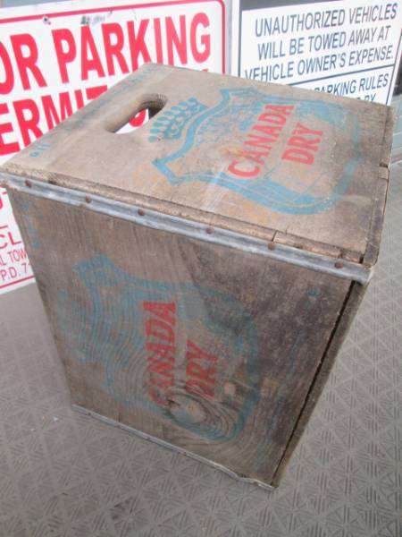  valuable!60\'s America antique CANADA DRY Canada dry tree box wood box / garage west coastal area 50*s furniture California Fire King 