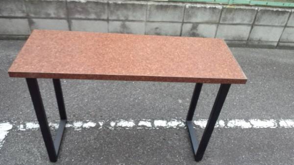 天板は、デコラ仕様で上品。
