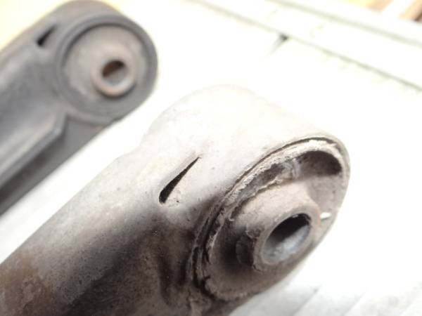 93 год Daimler /D-6/Rsa Hsu radius arm SET