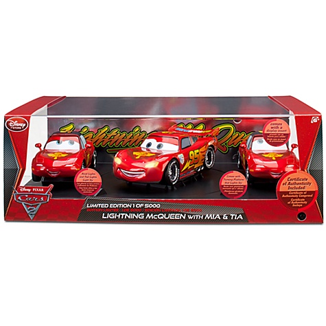 * Disney store limitation lightning McQueen, mia &tia