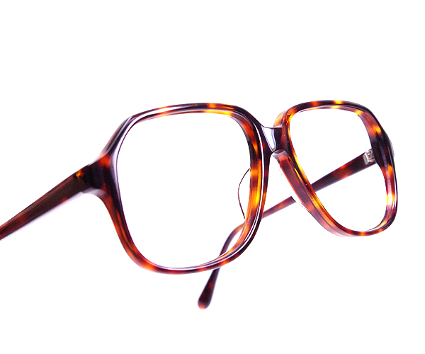 ●プチレトロ●鯖江老舗眼鏡工場蔵出しの逸品●８０年代製造●_【注目のジャパニーズプチレトロ眼鏡】