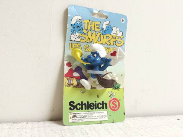 期間限定大幅値下げ！ スマーフ ヴィンテージ PVCフィギア 郵便配達(dá) パッケージ付き SMURF VINTAGE PVC FIGURE POST MAN VG-1