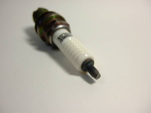 BRISK ブリスク スパークプラグ DOR17LGS×4本 @1,000円 ネジ型 NGK BCPR5 送料無料_画像2