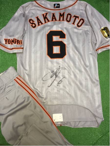 Yahoo!オークション - 巨人軍6 坂本勇人'13実使用 直筆サイン Yahoo!オークション - 巨人軍6 坂本勇人'13実使用 直筆サイン