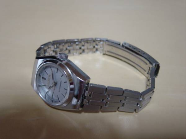 アンティーク　手巻式　LIGUN　女性用腕時計　シルバー_画像2