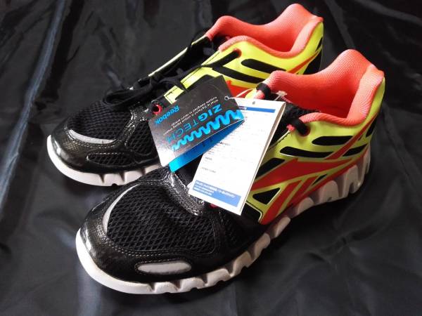 価格交渉あり!!!　新品 Reebok リーボック ZigTech 27cm ①_画像1