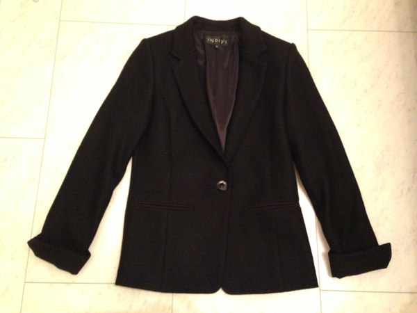 INDIVI ブラック 定番ジャケット 7号 人気商品 ブラック インディビ 黒 スーツ Sサイズ