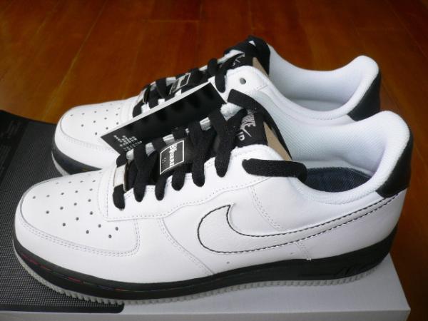 即決☆レア！限定！♪新品 NIKE ナイキスニーカー AIR FORCE 1 '07 LOW エアフォース１ ロー 25周年記念 ニューヨーク NEW YORK NY 24.0cm