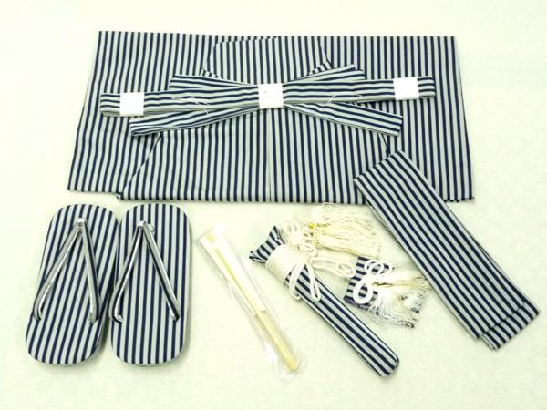 まゆの四男子/七五日本男児5歳用袴セット-濃紺縞 和服