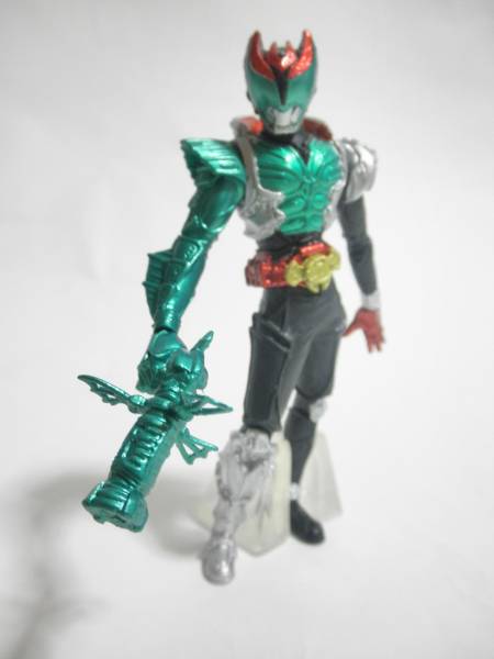 ガシャポンHG仮面ライダーキバ（バッシャーフォーム）_画像1