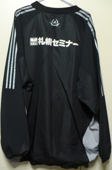 選手支給品　adidas(アディダス)製コンサドーレ札幌長袖練習着(上)　黒　2XO_画像2