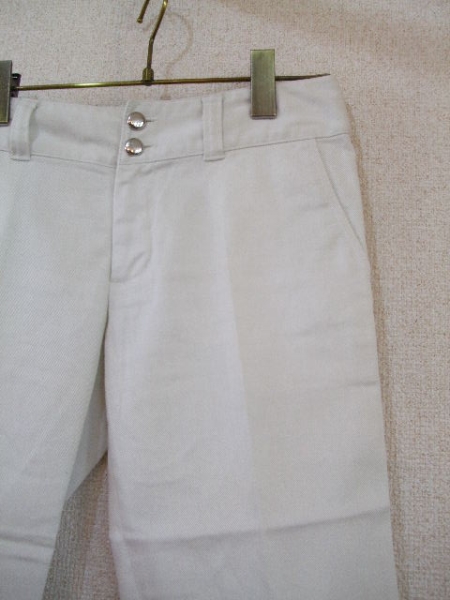 OFUON( Michel Klein ) white shorts (USED)70615②