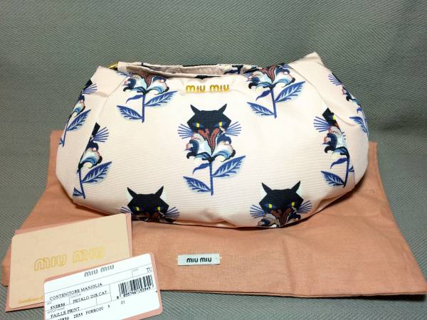 新品 ミュウミュウ ネコ ポーチ miumiu クラッチ 貓 マドラス バッグ