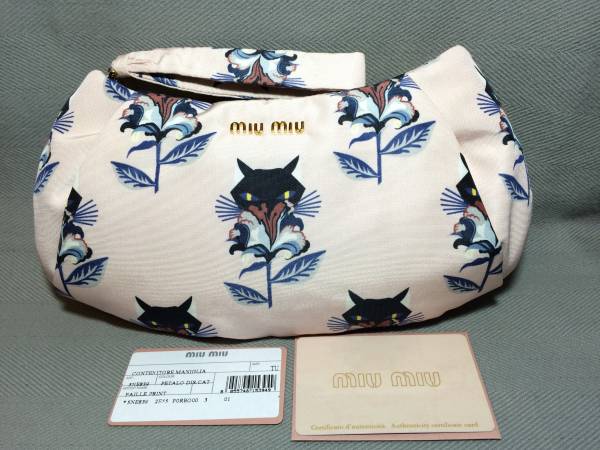 新品 ミュウミュウ ネコポーチ miumiu クラッチ 貓 マドラス ピンク バッグ