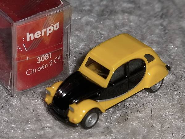 1/87 シトロエン 2CV イエロー　黒 Citroen_画像1