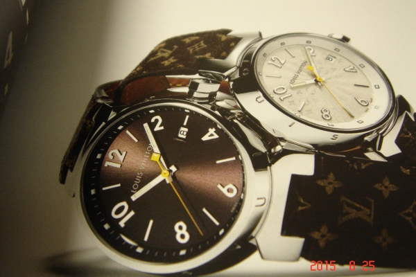 ルイ?ビトンHORLOGERIE2015年3月1日日価格表付きカタログ