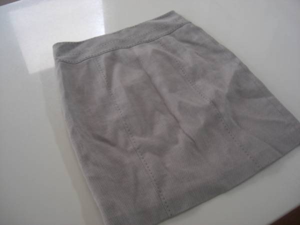  beautiful goods Rebecca Taylor stitch skirt beige size 4