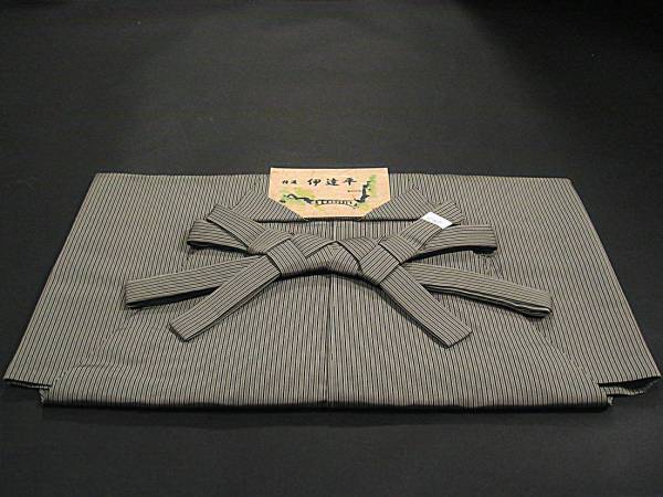 国内米沢御仕立付き　正絹 　米沢織 　男物高級袴　⑨　2尺4寸　馬乗り型