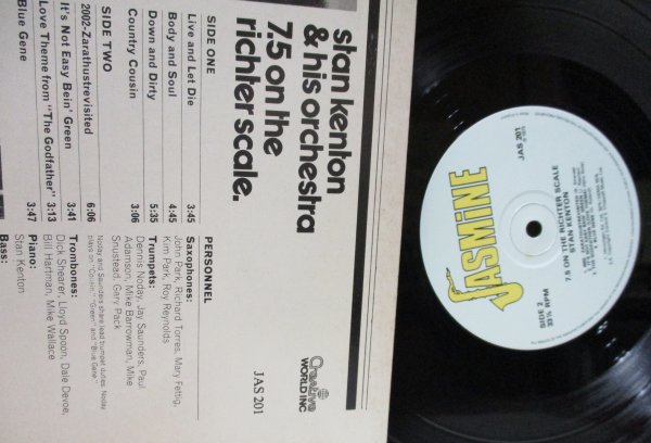 STAN KENTON&HIS ORCHESTRA/7.5 ON THE RICHTER SCALE/