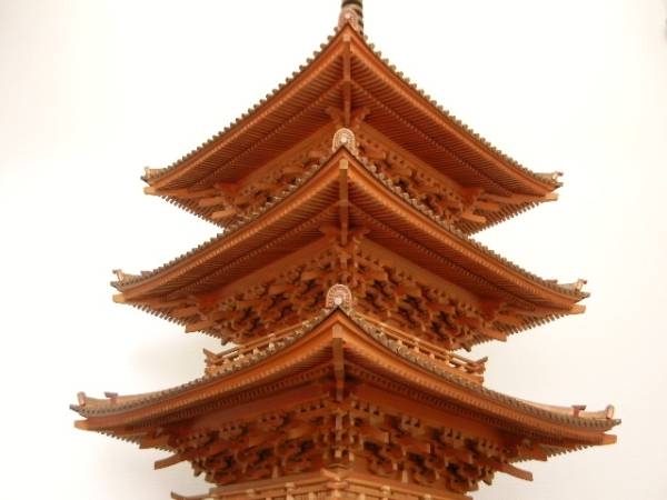 昭和39年　造　銅板葺　五重塔　社寺仏閣　奈良住　在銘　日本建築　芯柱　大型模型　Japanese　temple　五重の塔　鬼瓦