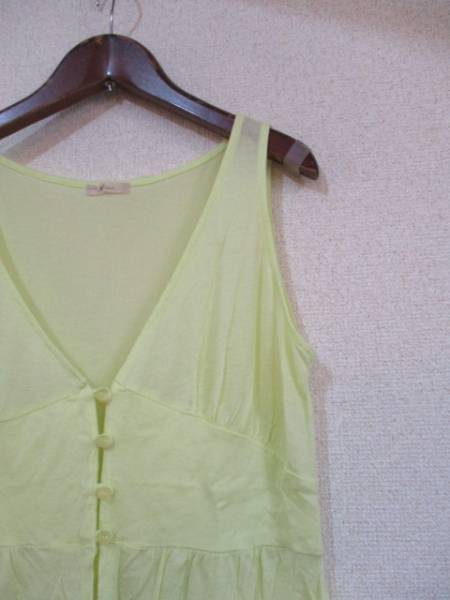 Re*( olive ) yellow color V neck no sleeve (USED)61516