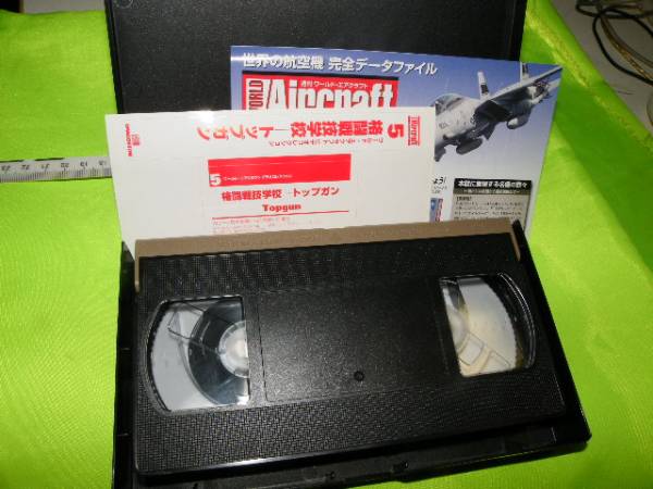 x name of product x top gun A-4 F-5E F-16N F-14 F/A-18 fighter (aircraft) VHS video!