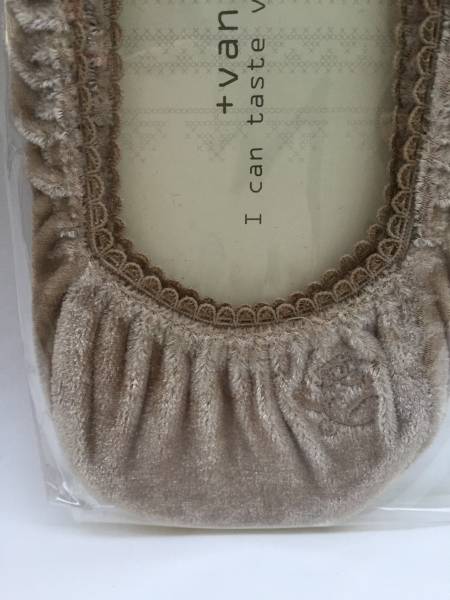 新品　淺履きタイプ　ベロア調　足底クッション付き　ソックス