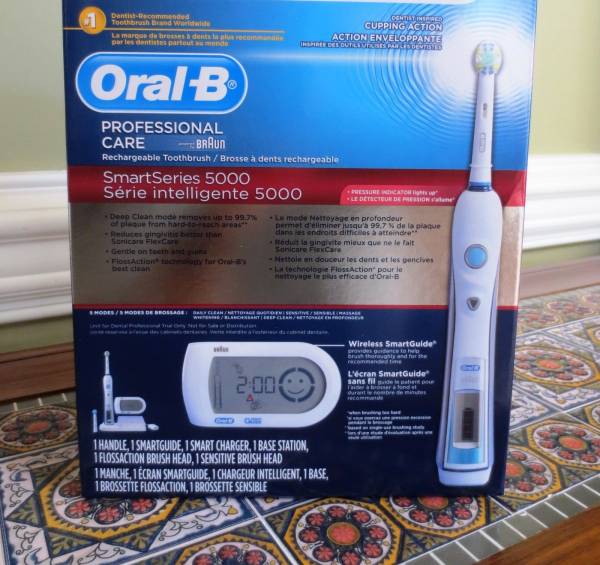 新品 オーラルＢ 5000 電動歯ブラシ D32.526.5